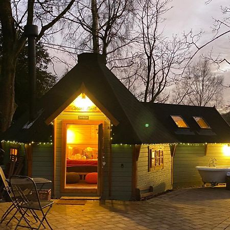 Cozy Carluke Lodge Retreat Eksteriør billede