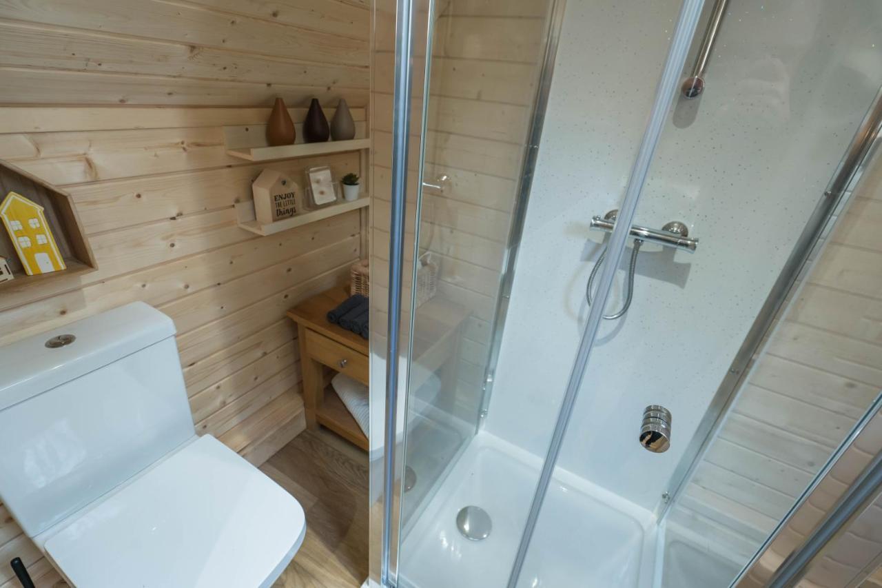 Cozy Carluke Lodge Retreat Eksteriør billede